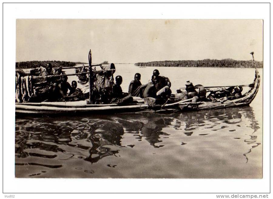 *CPSM TCHAD -  LIGNE DU HOGGAR - LAC TCHAD - LE KADEI PIROGUE EN PAPYRUS - PHOTO SOCIETE ALGERIENNE TRANSPORTS TROPIC