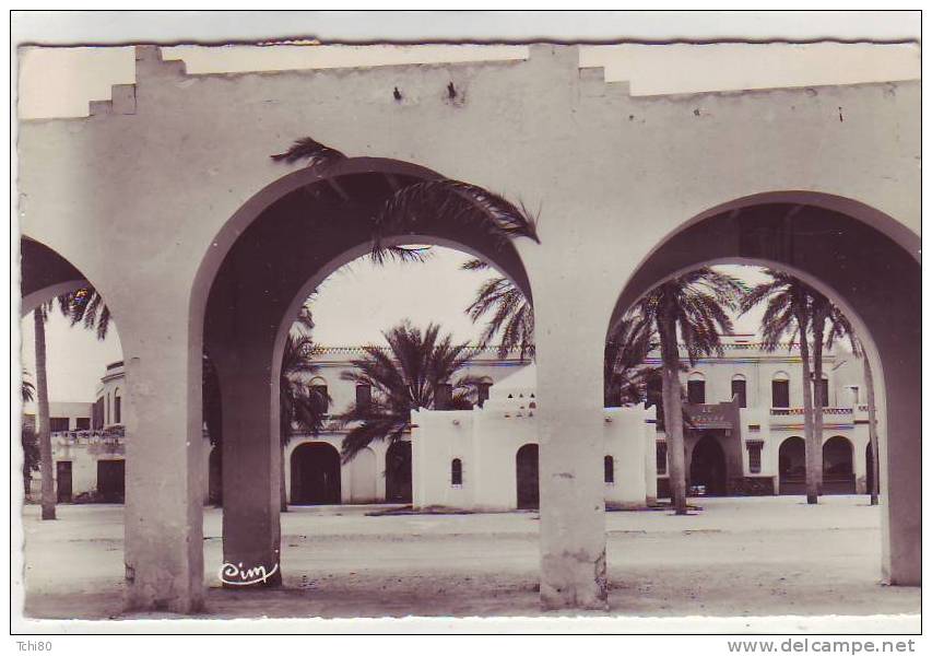 TOUGGOURT_4_Le Syndicat d'Initiative et l'Hôtel Hoggar