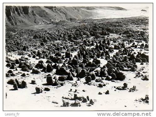PHOTO - HOGGAR - EROSION DANS LE DJEBEL CANANE