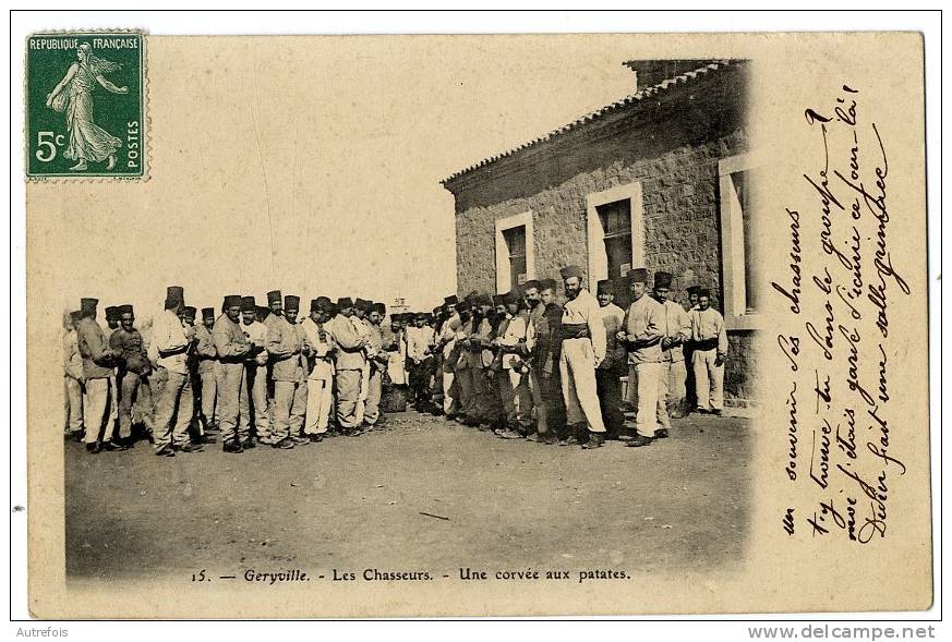 76  -  GERYVILLE  -  LES CHASSEURS  -  UNE CORVEE AUX PATATES