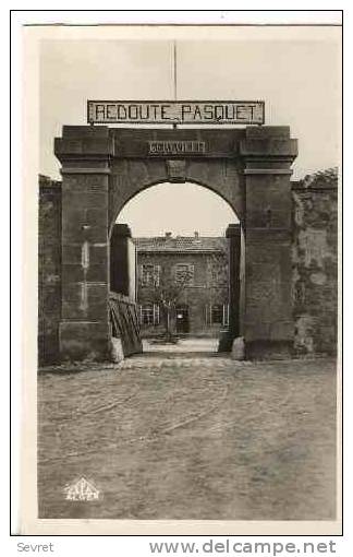 GERYVILLE. - REDOUTE PASQUET. L´entrée.