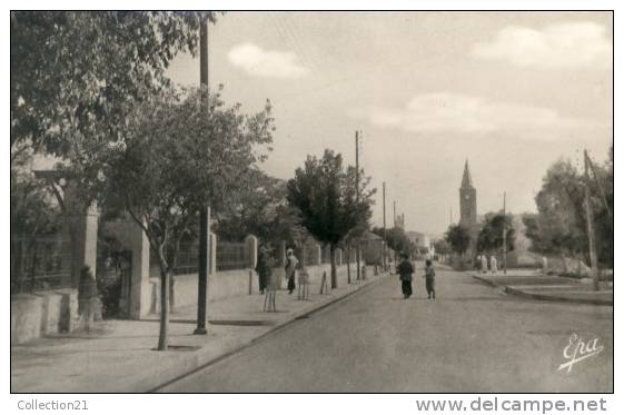 GERYVILLE ... BVD ET ENTREE DU SQUARE