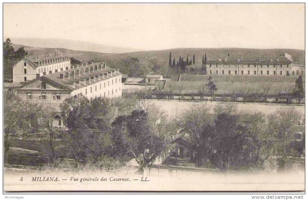 MILIANA - Vue générale des Casernes