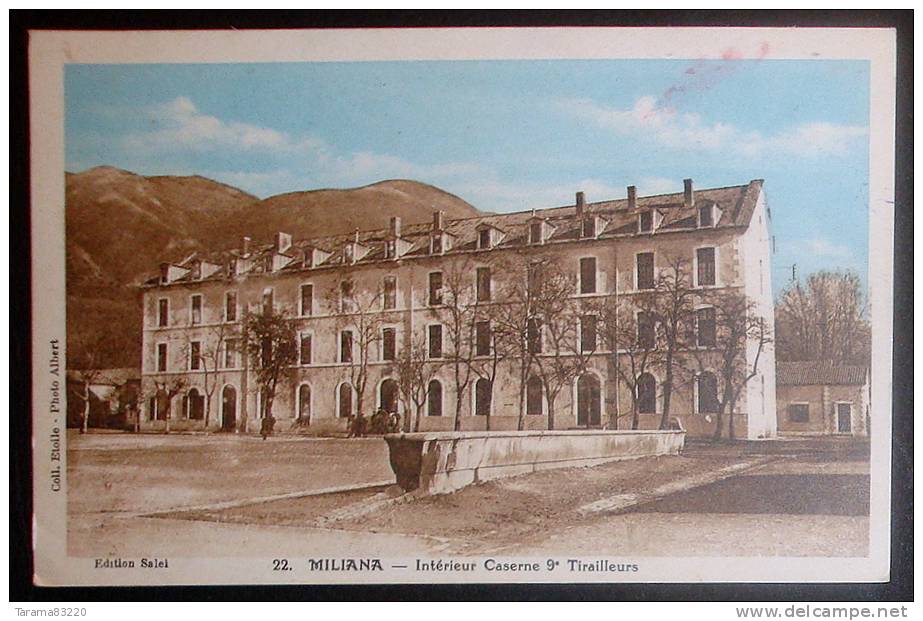 CPA ALGERIE MILIANA - INTERIEUR DE LA CASERNE MILITAIRE 9e TIRAILLEURS