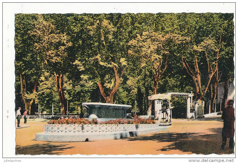 MILIANA ALGERIE LE ROND POINT ET L ENTREE DU JARDIN PUBLIC CPSM BON ETAT