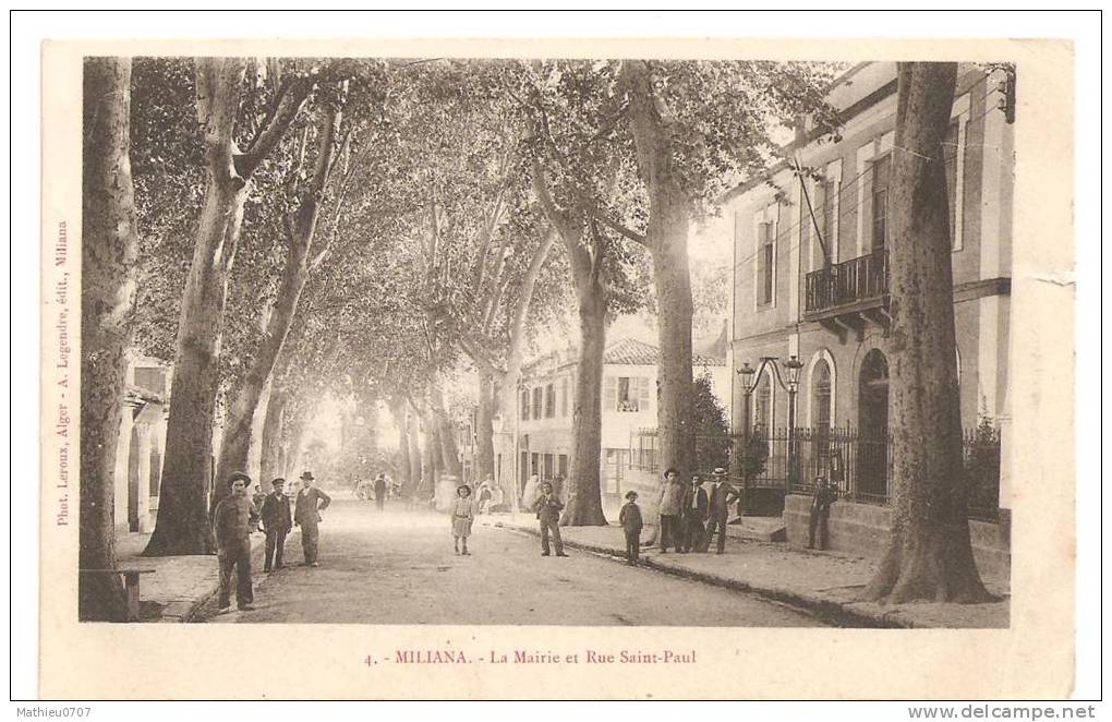 CPA , Algérie , Miliana , Mairie et Rue Saint Paul , Animation