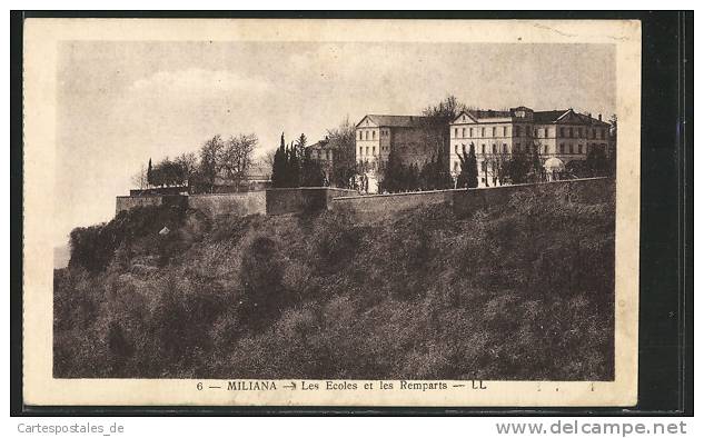 CPA Miliana, Les Ecoles et les Remparts