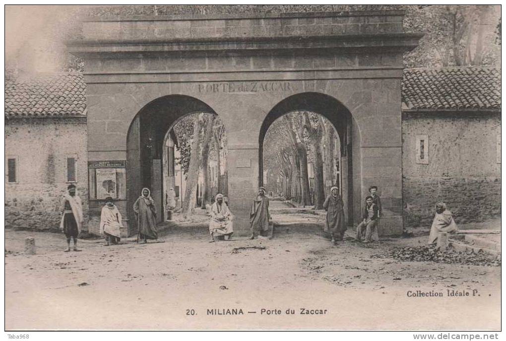 CPA MILIANA LA PORTE ZACCAR