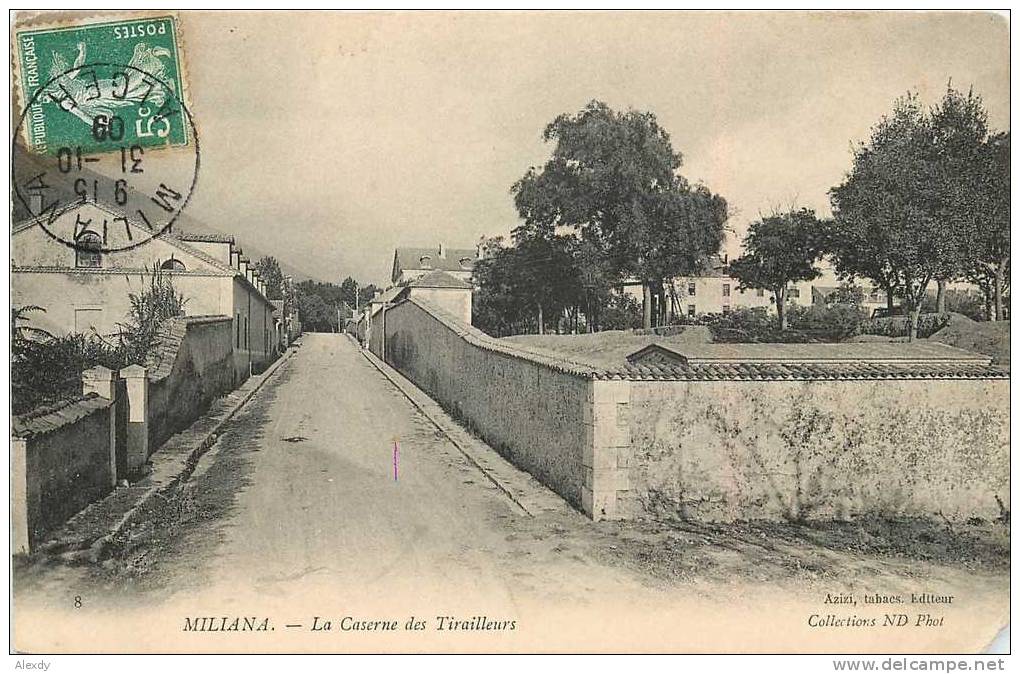 NEW CPA  ALGERIE *** LA CASERNE DES TIRAILLEURS *** MILIANA 1909