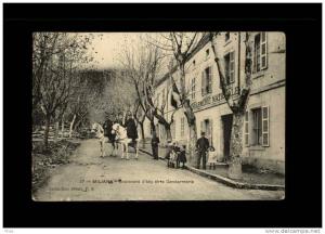 ALGERIE - MILIANA - 27 - Boulevard d'Isly et la gendarmerie