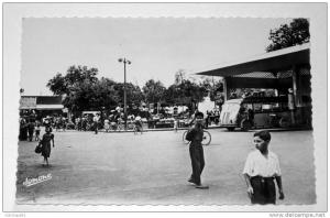 Afrique Algérie Djidjelli Gare des cars  CPSM animée , format CPA