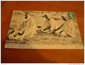 CPA LA PRIERE CP DATEE DE 1911 A DJIDJELLI