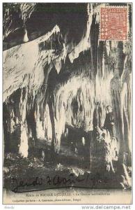 NEW CPA ROUTE DE BOUGIE-DJIDJELLI *** LA GROTTE MERVEILLEUSE AVEC PERSONNAGE *** 1930