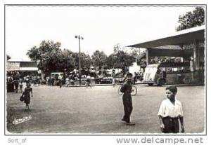 DJIDJELLI - GARE DES CARS (BELLE ANIMATION)  - CPSM  A79