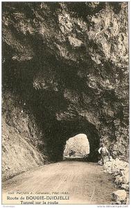 CPA. Algérie, route de bougie djidjelli tunel sous la route, DV