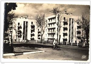 DJIDJELLI. - Nouveaux immeubles. CPSM