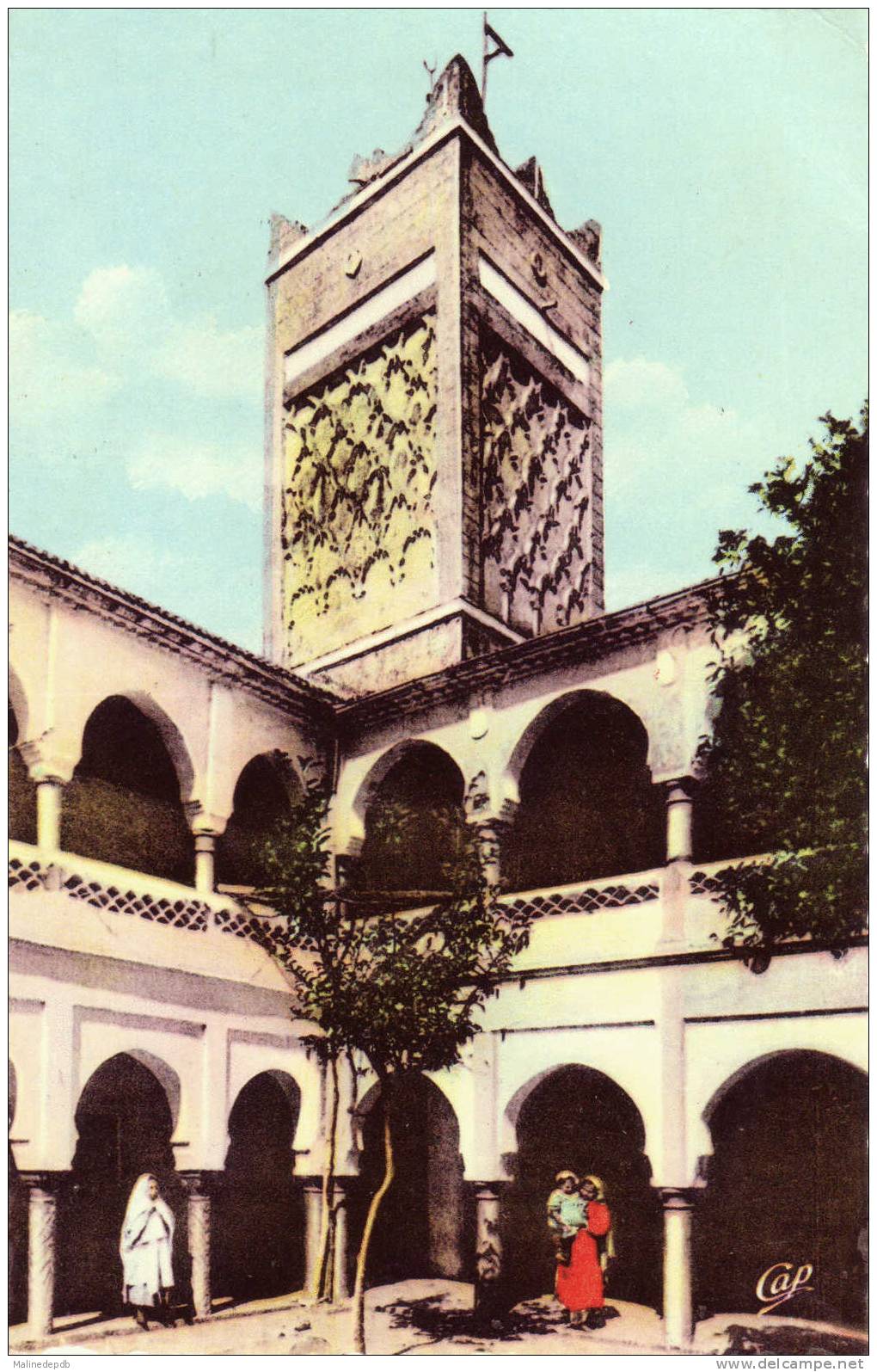 CPA - MILIANA - Cour et Minaret de la Mosquée Sidi Ahmed Ben Youcef