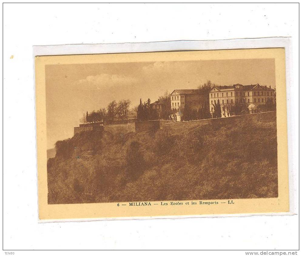 MILIANA_Les ecoles et les remparts