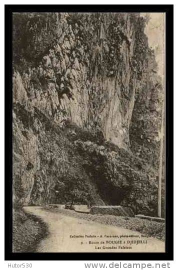 ROUTE DE BOUGIE  DJIDJELLI - ALGERIE - LES GRANDES FALAISES - (CPA)
