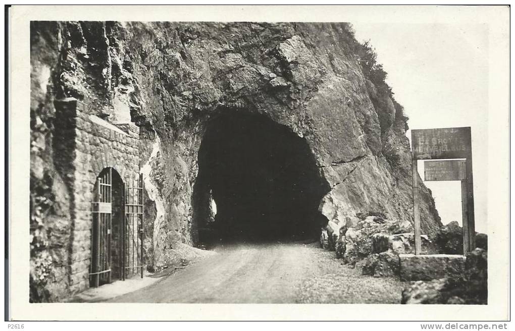 ALGERIE-DJIDJELLI-ENTREE DE LA GROTTE MERVEILLEUSE-ROUTE DE BOUGIE-A-DJIDJELLI