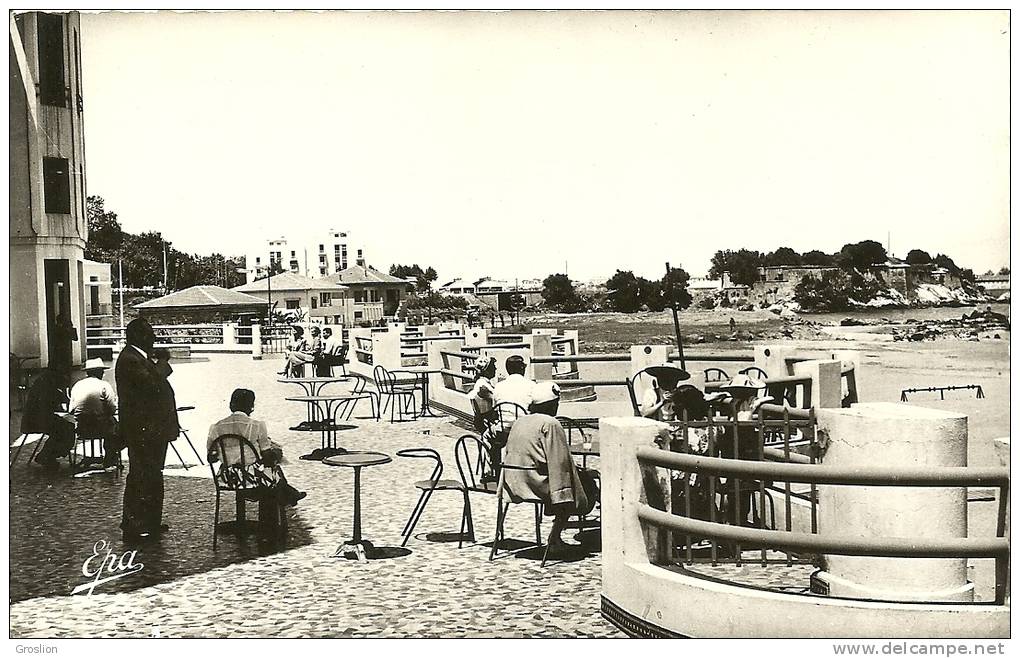 DJIDJELLI  57   TERRASSE DU CASINO