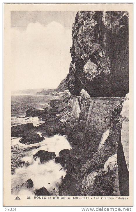 36 - ROUTE de BOUGIE à DJIDJELLI - Les Grandes Falaises