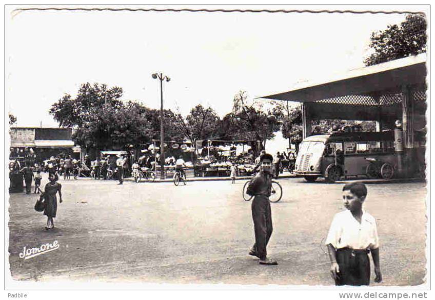 Carte postale  Afrique Algérie Djidjelli la Gare des Cars trés beau plan