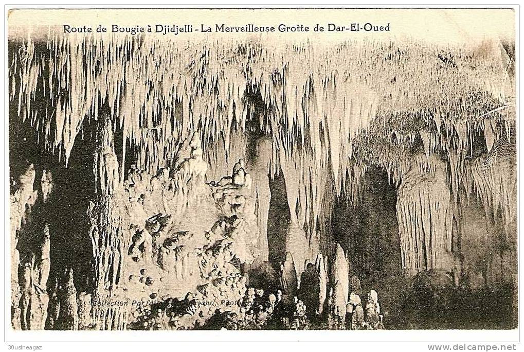 CPA.Algérie route de Bougie à Djidjelli, la merveilleuse grotte de Dar-El-Oued. DV. N°5