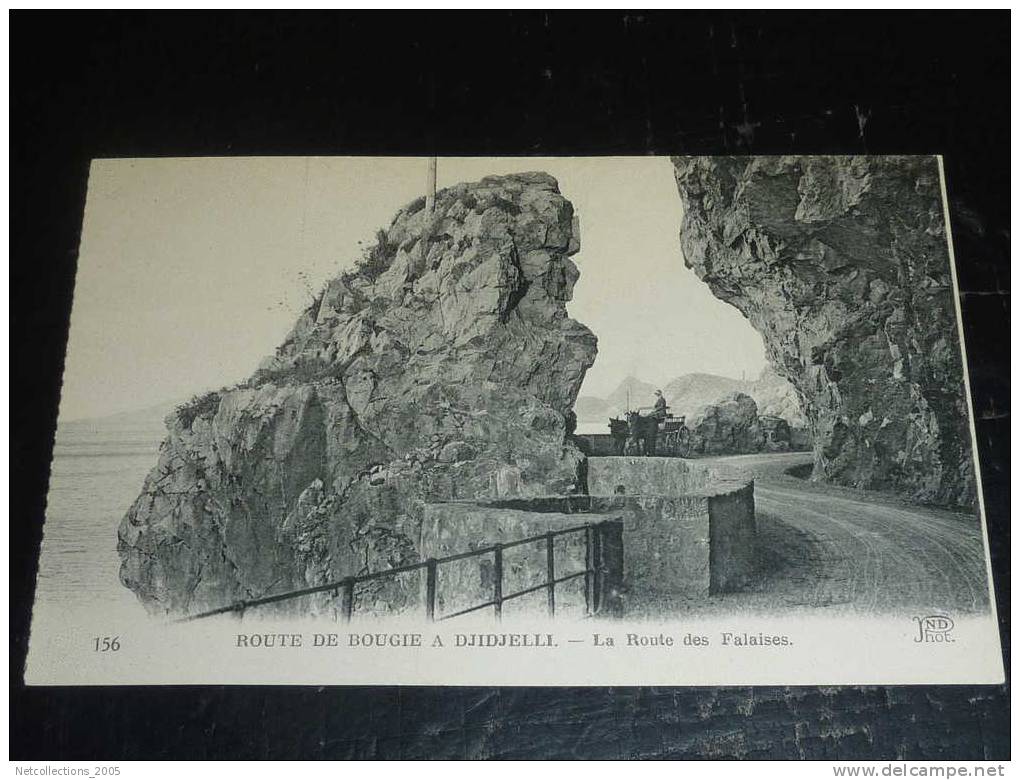 ROUTE DE BOUGIE A DJIDJELLI - LA ROUTE DES FALAISES - CALECHE PETIT PLAN - AFRIQUE ALGERIE