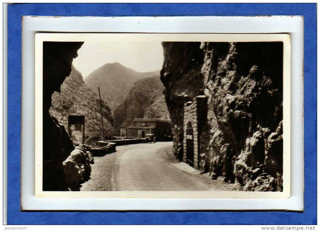 ROUTE DE DJIDJELLI A BOUGIE -L´ENTREE DE LA  GROTTE MERVEILLEUSE. N° 47. C.A.P.