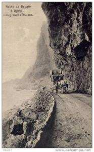 ET ALG 001   Route de Bougie à Djidjelli  Les grandes falaises  ATTELAGE DILIGENCE