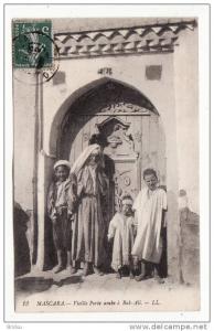 Algérie   MASCARA   Vieille porte arabe à Bab Ali