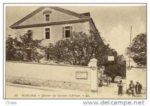 cpa-Algerie-Mascara-quart ier  des chasseurs d´Afrique(animée)