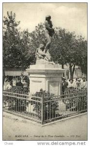 cpa-Algerie-Mascara-statu e  de la place Gambetta(animée)