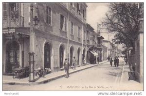 ALGERIE.MASCARA.LA RUE DE SEVILLE.....petite coupure coin haut droit