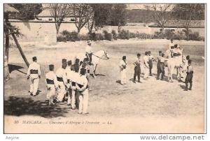ALGERIE- ref no 522- mascara - chasseurs d afrique a l exercice -theme militaires - bon etat