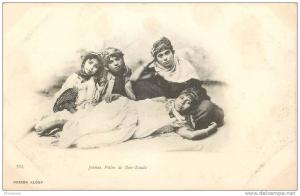 CPA ALGERIE / Jeunes filles de Bou Saada