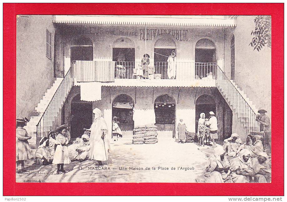 E-Algerie-278A01  MASCARA, une maison de la place de l'Argoub, animation, cpa BE