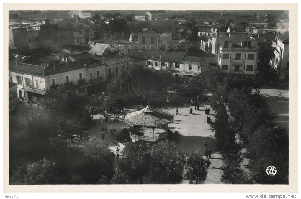 AFRIQUE - ALGERIE - MASCARA - La place Gambetta