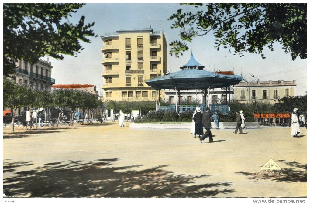 ALGERIE(MASCARA) KIOSQUE