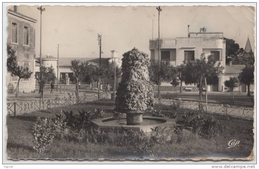 cpsm Algerie Env Mascara Palikao La Place du Palais de Justice Obliteration Mostaganen  palikao 1963 timbre yt 366