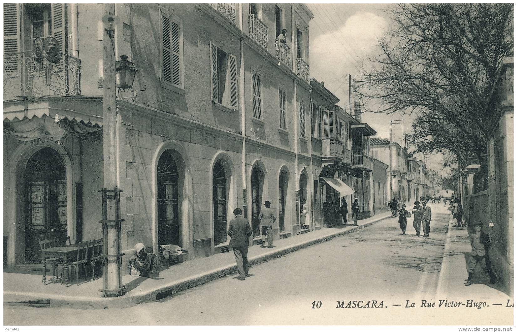 ALGERIE - MASCARA - La Rue Victor Hugo (rue de Séville)