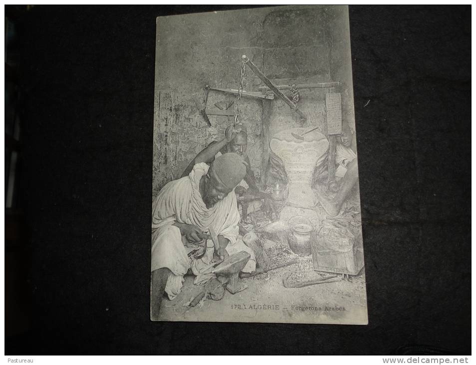 Algérie .Forgerons Arabes.Voir au dos beaux cachets de Mascara  Oran.