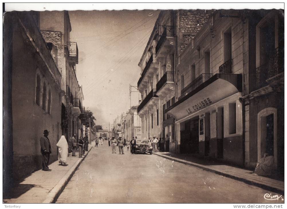 *** ALGERIE - MASCARA - Rue Carnot Animée - Voiture Traction-avant *** CPSM Ecrite en 1949 Edts COMBIER