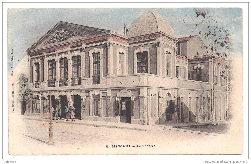 CPA colorisée Mascara Algérie le théâtre petite animation édit idéale PS écrite timbrée 1906