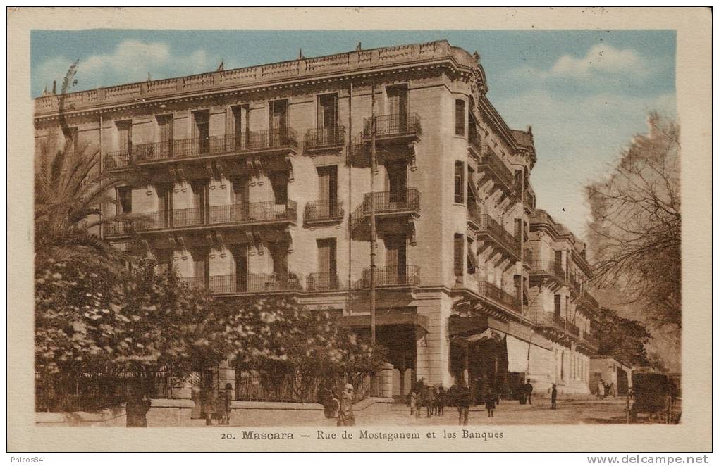 ALGERIE  MASCARA  rue de Mostaganem et les banques  ...................... AJ373