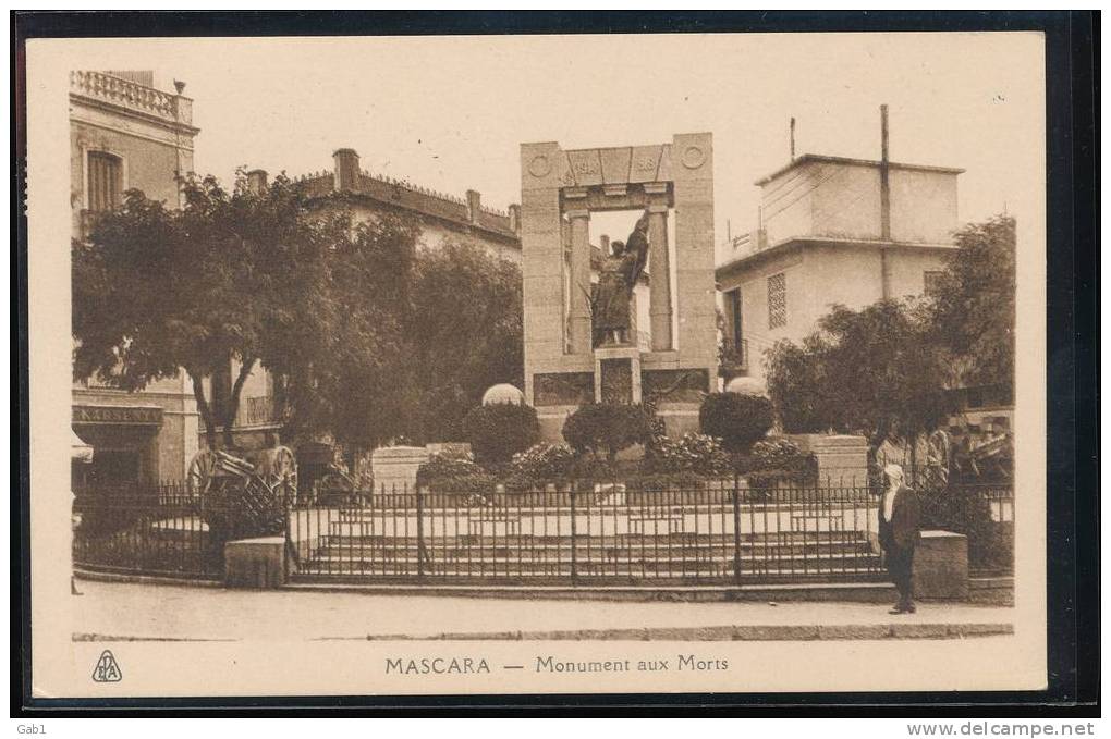 Algerie --- Mascara --- Monument aux Morts