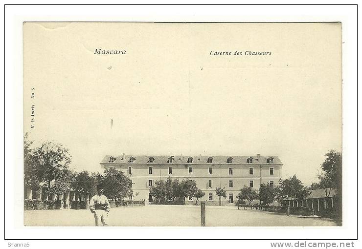 CPA Algérie Mascara Caserne des Chasseurs