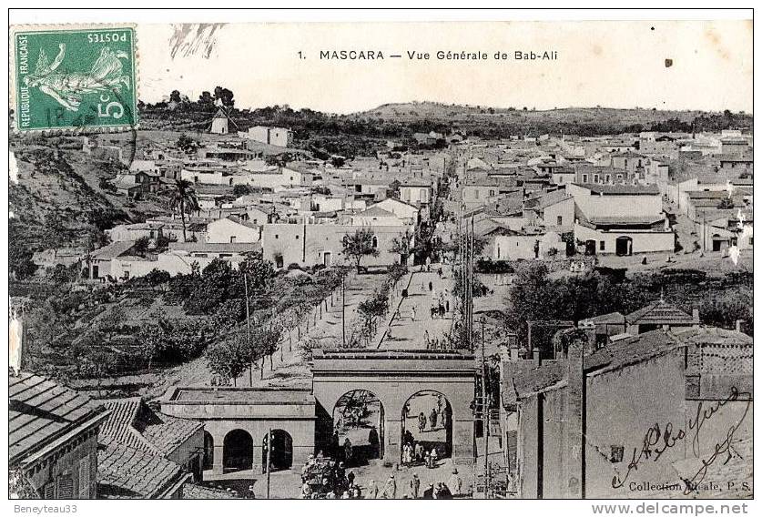 CPA (Réf I165) - 1 - MASCARA (AFRIQUE - ALGÉRIE) Vue Générale de Bab-Ali (très animée)