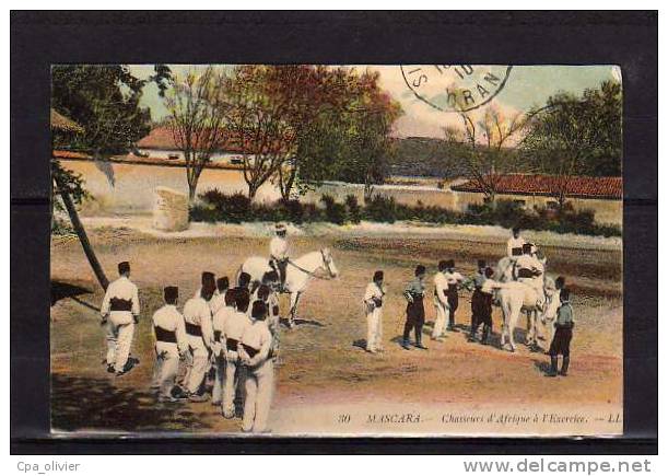 ALGERIE Mascara Chasseurs d'Afrique à l'Exercice, Chevaux, colorisée, ed LL 30, 1910
